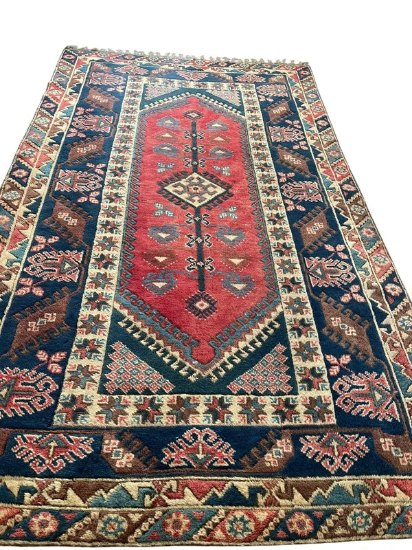 Vintage Hand Knotted Tribal Rug 246 x 141 cm Wool — photograph 15