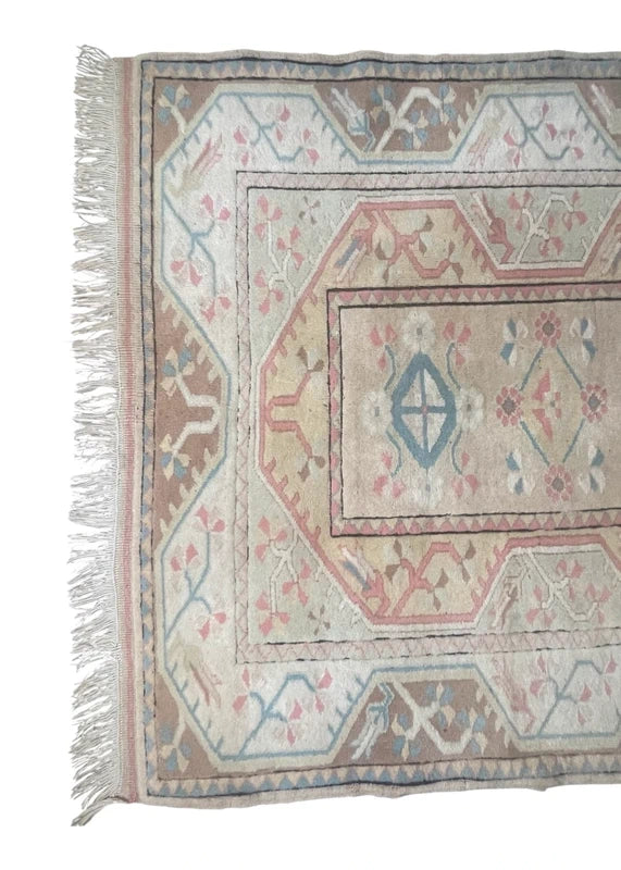 Vintage Turkish Oushak Rug 195 by 127 cm Hand-Knotted Wool, Pastel Geom. Medal — photograph 4