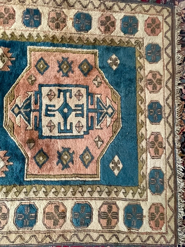 Large Vintage Turkish Geometric Rug 230 x 157 cm — photograph 6