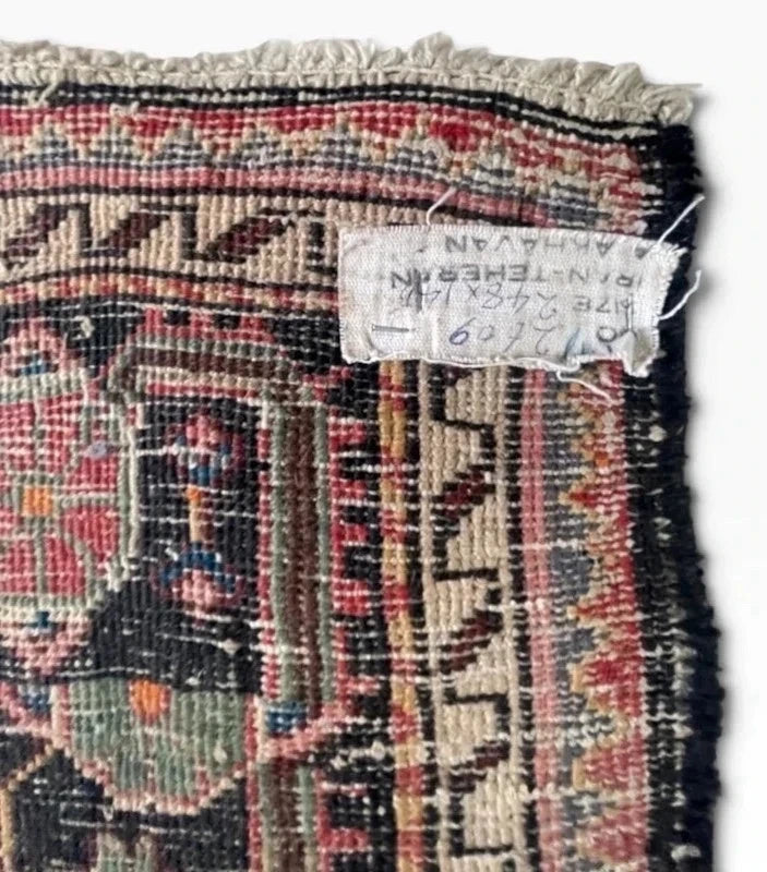 Vintage Hand-Knotted Persian Wool Rug – Large Red Medallion Carpet 148 x 247 cm — photograph 10