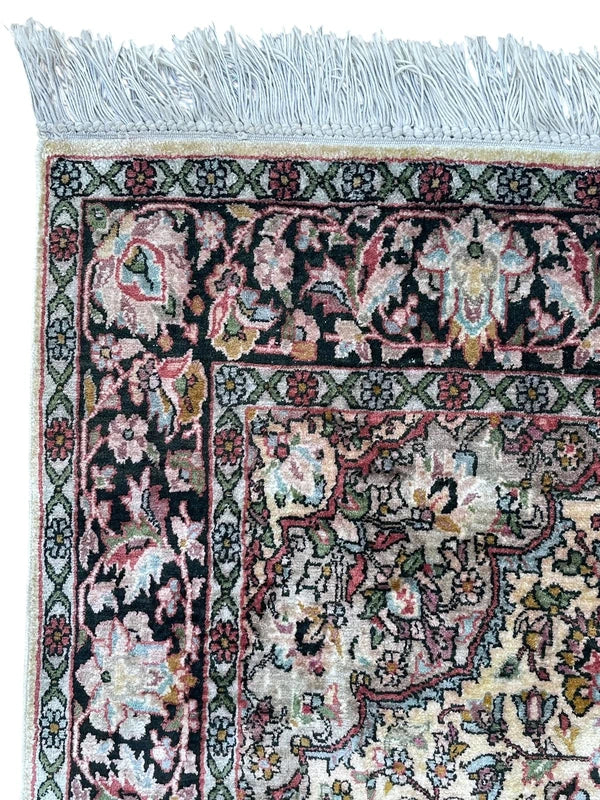 Fine Silk-Look Oriental Rug 89x165cm Cream Blue Medallion Carpet — photograph 10