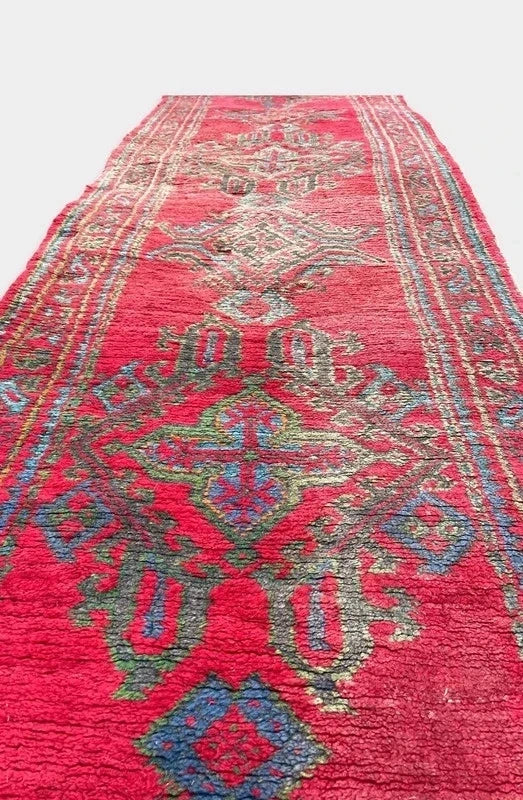 Vintage Eastern Anatolian Turkish Hand-Knotted Wool Runner Rug 351 x 91 cm — photograph 13