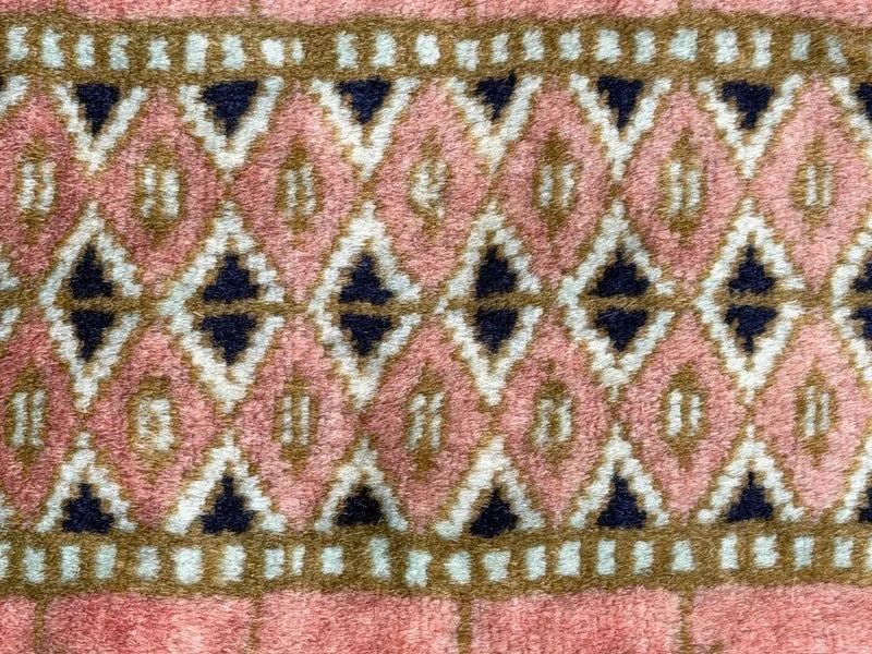 Hand Knotted Bokhara Rug 163x94cm Pink Salmon Oriental Wool Rug — photograph 13