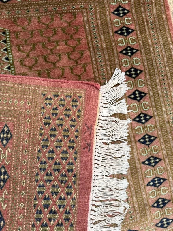 Hand Knotted Bokhara Rug 163x94cm Pink Salmon Oriental Wool Rug — photograph 15