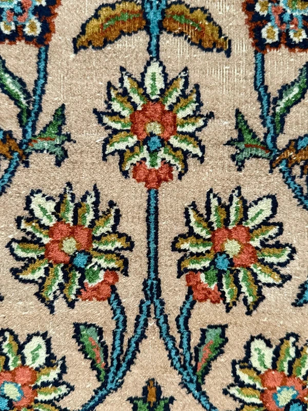 Vintage Kashmir Silk Runner Rug 122x49cm Hand Knotted Bird & Vase — photograph 12