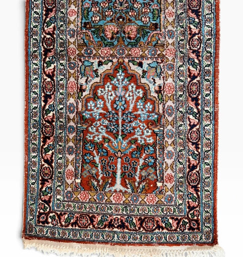 Hand Knotted Kashmir Silk Runner Rug 127x47cm – Tree of Life Floral Vintage — photograph 2