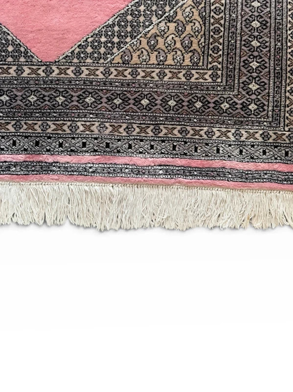 Vintage Hand Knotted 100% Wool Pakistan Rug 193 x 131 cm Pink — photograph 6
