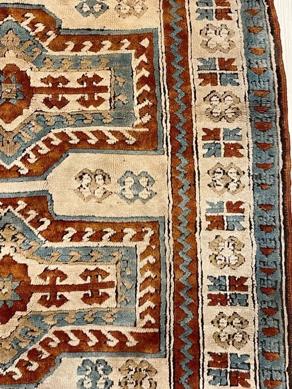 Hand-kontted Wool Kazak / Caucasian Style Rug – Rust & Blue – 202 × 138 cm — photograph 11