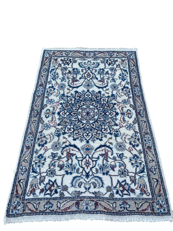 Small Hand Knotted Persian Nain/Isfahan-type Rug 142x91cm Blue Cream Wool Carpet — photograph 6