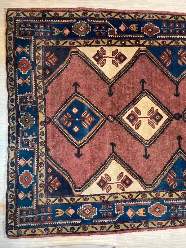 Vintage hand knotted wool tribal rug 227 x 150 cm Kazak Caucasian style — photograph 10