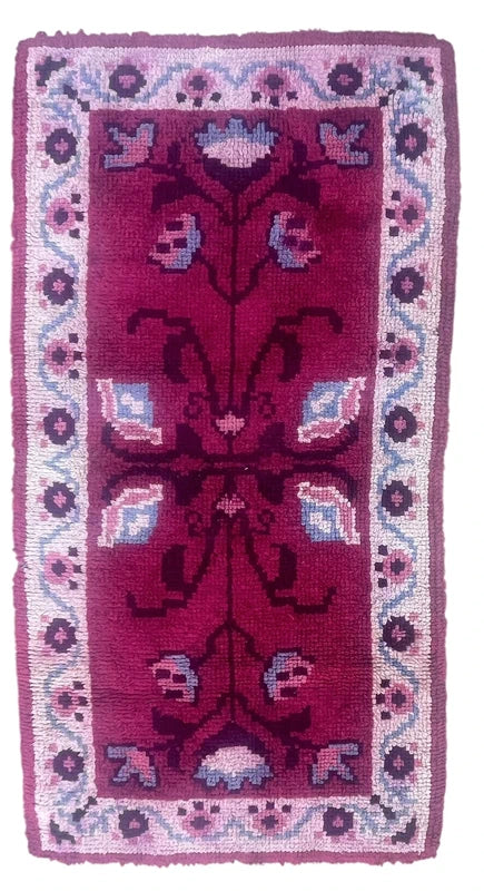 Set of 4 Vintage Handmade Wool Rugs – Matching Pink Burgundy Floral Rugs — photograph 4