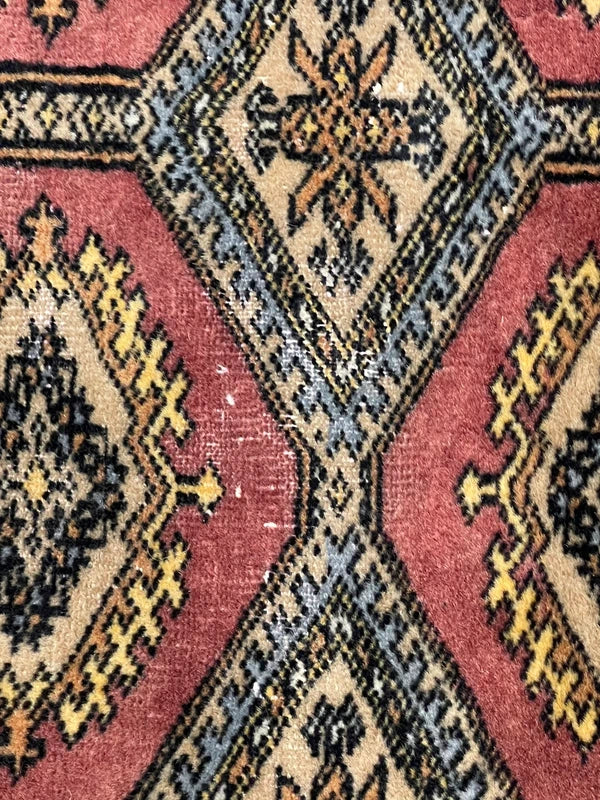 Bokhara Style Rug 154x93cm – Red Gul Pattern – Fringed — photograph 12