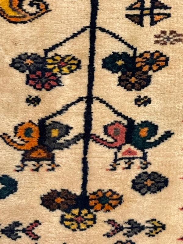 Hand-knotted wool tribal rug 148 x 100 cm – ivory & red geometric (Persian style) — photograph 6