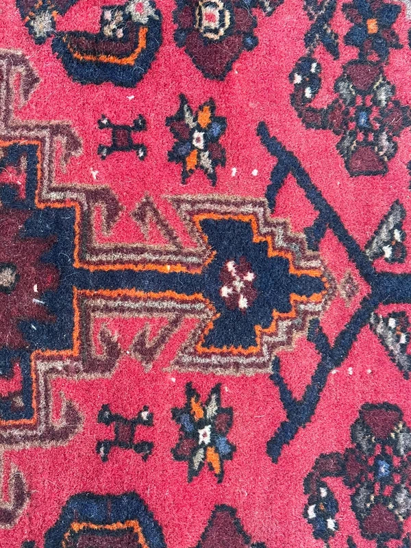 Hand knotted vintage Anatolian style wool rug 154 x 98 cm — photograph 8