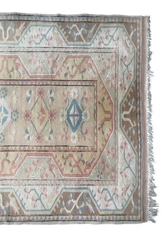 Vintage Turkish Oushak Rug 195 by 127 cm Hand-Knotted Wool, Pastel Geom. Medal — photograph 3