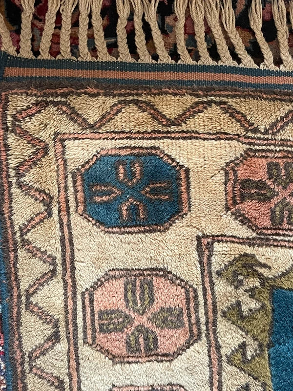 Large Vintage Turkish Geometric Rug 230 x 157 cm — photograph 12