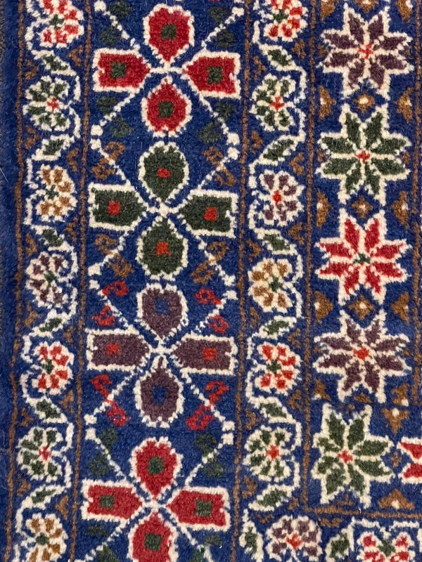 Persian Hand-Knotted Wool Rug 226x132cm – Blue & Cream Tribal — photograph 4