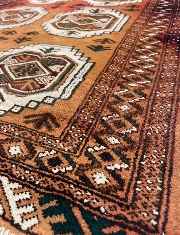 Vintage Tribal Hand-Knotted Wool Rug – Camel & Rust – 130 × 100 cm — photograph 4