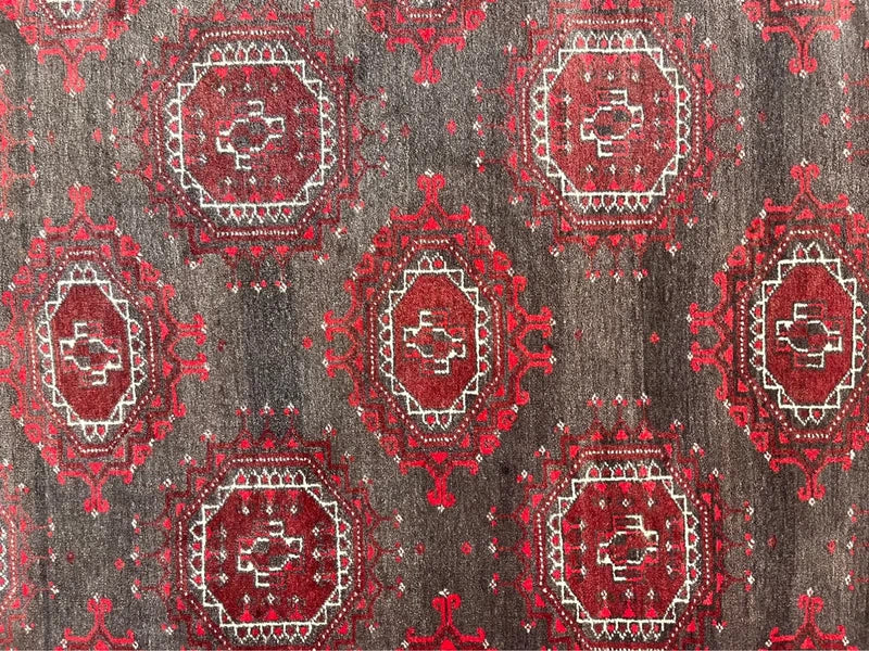 Vintage Afghan Baluch Hand-Knotted Wool Rug Tribal Elephant Foot Design 194 × 133 cm (6'4" × 4'4") — photograph 2