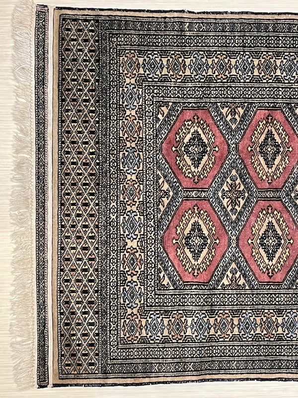 Bokhara Style Rug 154x93cm – Red Gul Pattern – Fringed — photograph 8