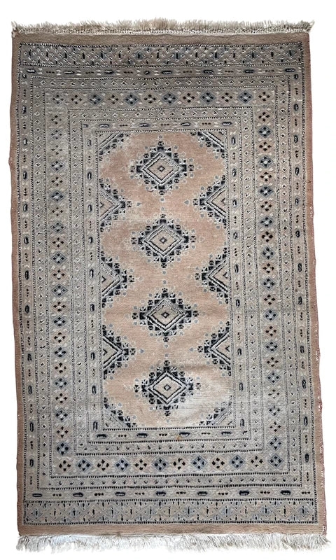 Vintage hand-knotted Turkoman rug 149x96 cm – worn Afghan tribal red wool rug — photograph 1
