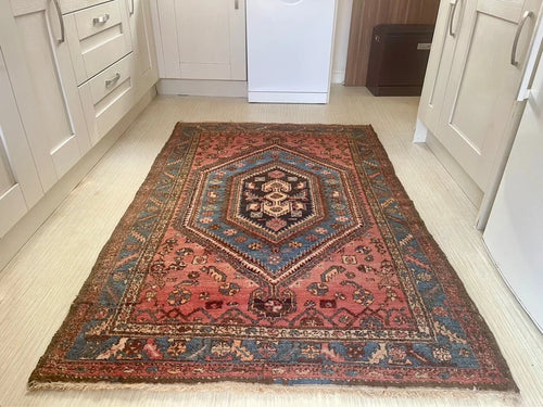 Authentic Hand Knotted Persian Hamadan Rug 125 × 195 cm | Vintage Wool Carpet — photograph 1
