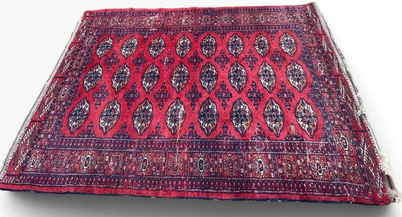 Vintage Hand Knotted Turkmen Bokhara Wool Rug 200 x 140 cm — photograph 2