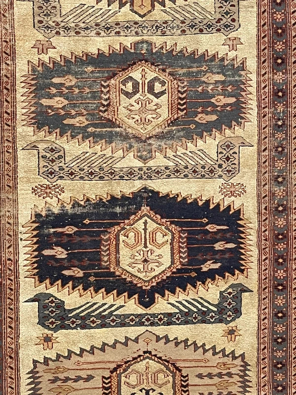 Hand-knotted wool rug with silk highlights – neutral geometric medallions – 184 × 122 cm — photograph 4