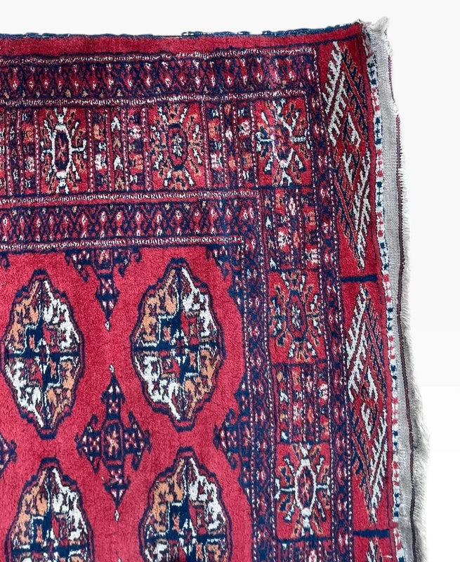 Vintage Hand Knotted Turkmen Bokhara Wool Rug 200 x 140 cm — photograph 10