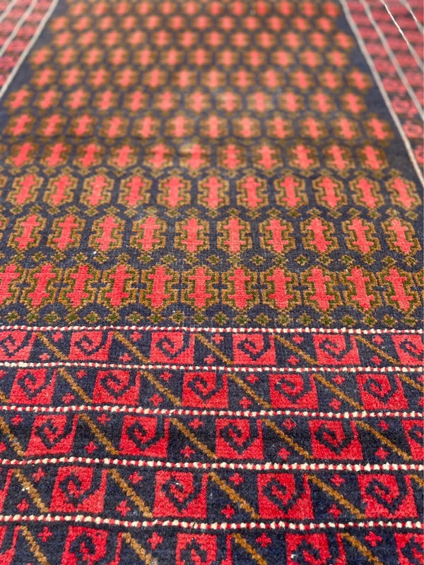 Vintage Afghan Baluch Hand Knotted Wool Rug 194x104cm Tribal Persian Style — photograph 15