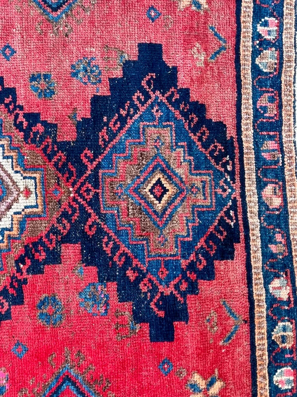 Vintage Hand-Knotted Persian Hamadan Rug – 196 × 127 cm — photograph 17
