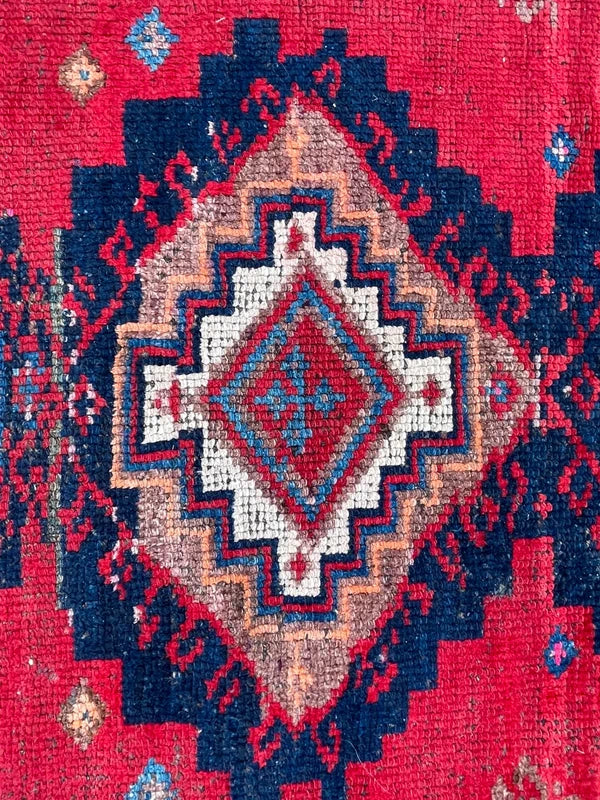 Vintage Hand-Knotted Persian Hamadan Rug – 196 × 127 cm — photograph 15