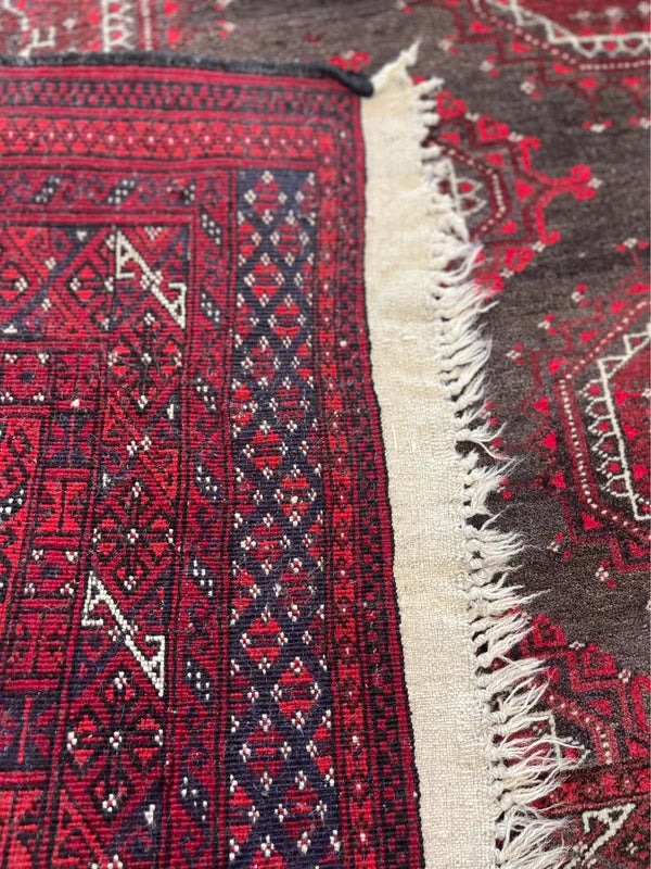 Vintage Afghan Baluch Hand-Knotted Wool Rug Tribal Elephant Foot Design 194 × 133 cm (6'4" × 4'4") — photograph 12