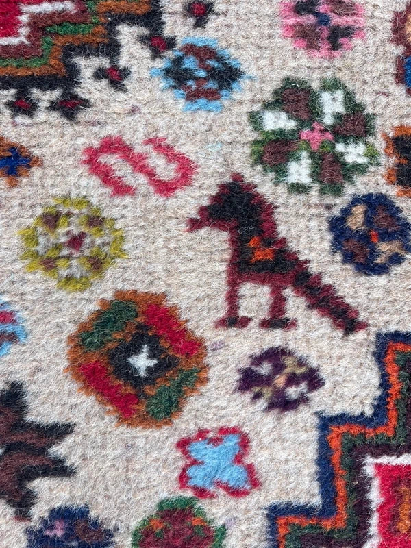 Small Hand Knotted Persian Tribal Rug 132x75cm Wool Qashqai Style — photograph 2