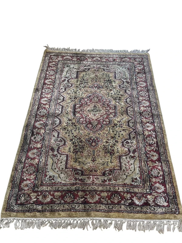 Small Hand Knotted Wool Rug 129x79cm Vintage Persian Style Accent Rug — photograph 2