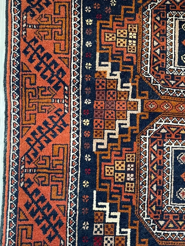 Vintage hand-knotted tribal rug 154 x 86 cm Afghan style geometric wool rug — photograph 9