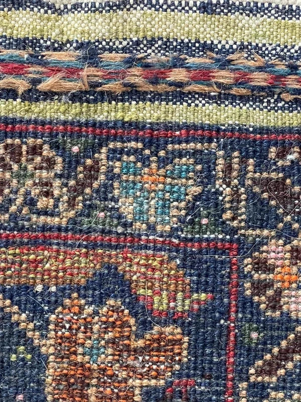 Vintage Persian Pictorial Rug 188 x 120 cm — photograph 10
