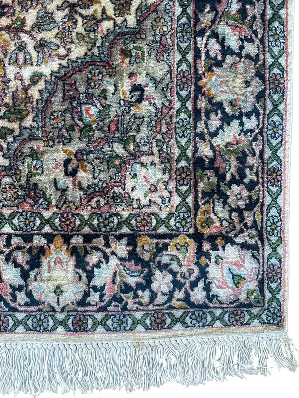 Fine Silk-Look Oriental Rug 89x165cm Cream Blue Medallion Carpet — photograph 8