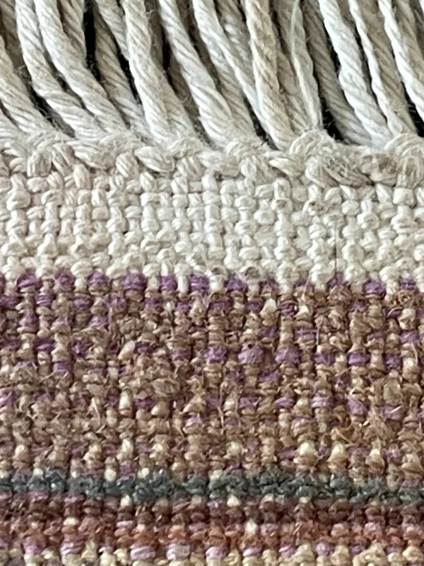 Vintage Persian-style floral rug, silk-touch / fine weave, 187 × 127 cm — photograph 10