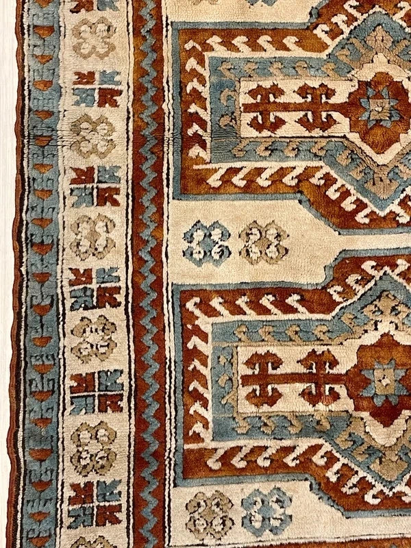 Hand-kontted Wool Kazak / Caucasian Style Rug – Rust & Blue – 202 × 138 cm — photograph 16