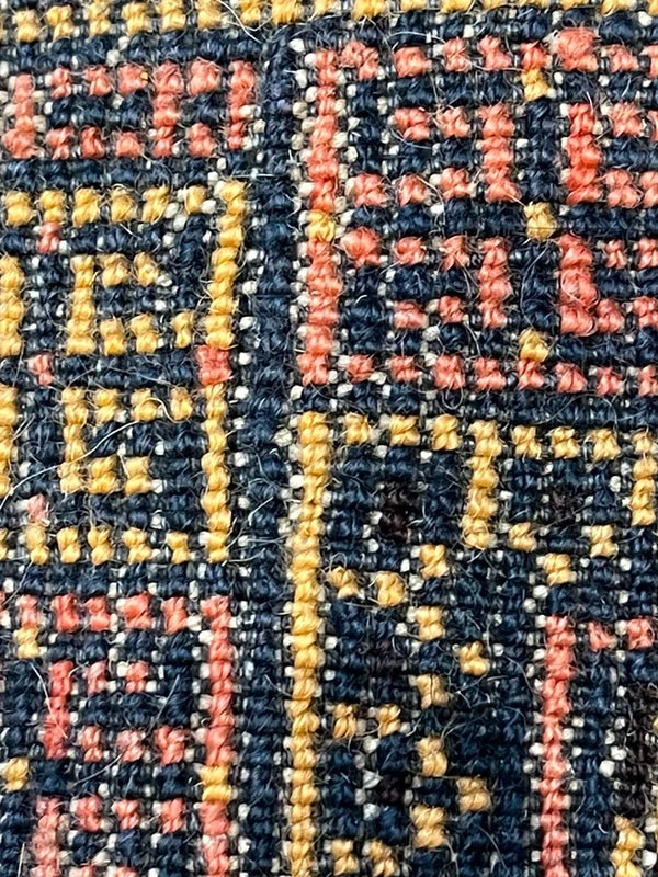 Traditional tribal-style rug 160x96cm | geometric animal motif | fringed — photograph 11