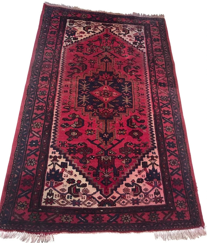 Hand knotted vintage Anatolian style wool rug 154 x 98 cm — photograph 3
