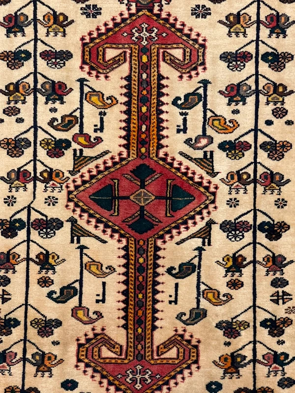 Hand-knotted wool tribal rug 148 x 100 cm – ivory & red geometric (Persian style) — photograph 7