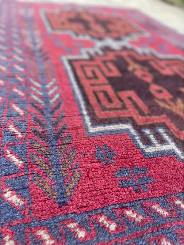 Vintage Hand-Knotted Afghan Baluch Rug 85 × 128 cm | Tribal Wool Carpet | Geometric Design — photograph 11