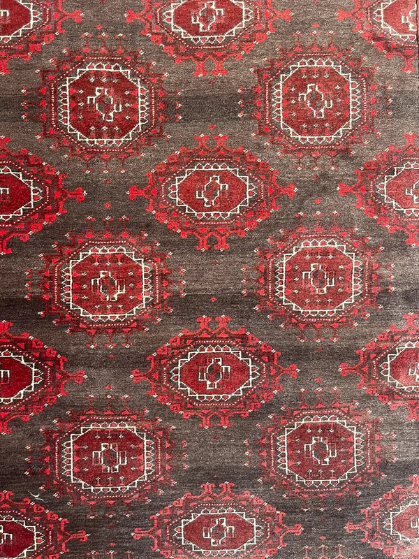 Vintage Afghan Baluch Hand-Knotted Wool Rug Tribal Elephant Foot Design 194 × 133 cm (6'4" × 4'4") — photograph 11