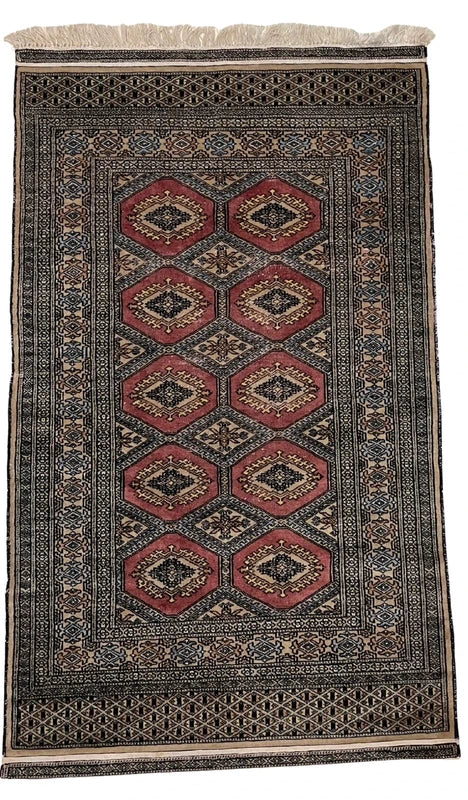 Bokhara Style Rug 154x93cm – Red Gul Pattern – Fringed — photograph 4