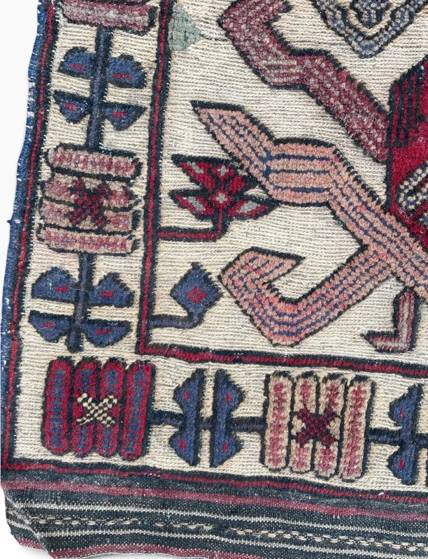 Vintage handwoven Soumak / Sumak tribal rug, approx. 129 × 81 cm — photograph 3