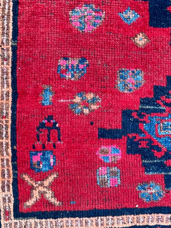 Vintage Hand-Knotted Persian Hamadan Rug – 196 × 127 cm — photograph 13