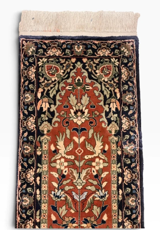 Handmade Chinese Silk Pile Runner Rug 164x35cm Tree of Life Vintage — photograph 4