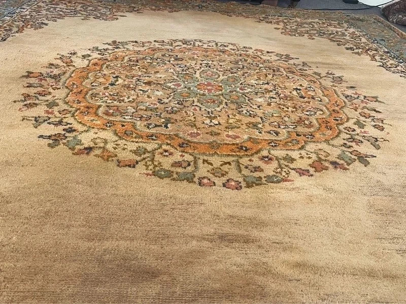 Large vintage Hand Knotted Wool Rug 293 x 246 cm – Traditional Medallion Persian Style — photograph 6